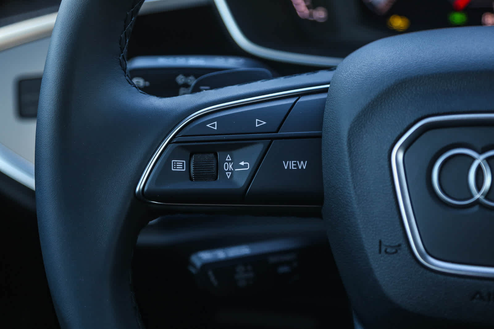 Thumbnail: 2025 Audi Q3 - 22