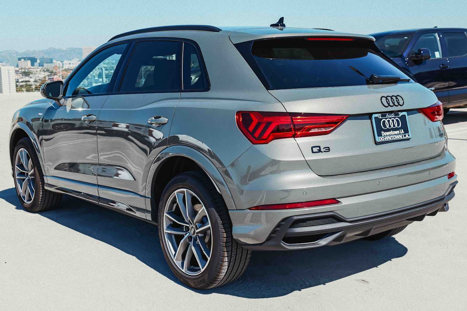 Thumbnail: 2025 Audi Q3 - 6