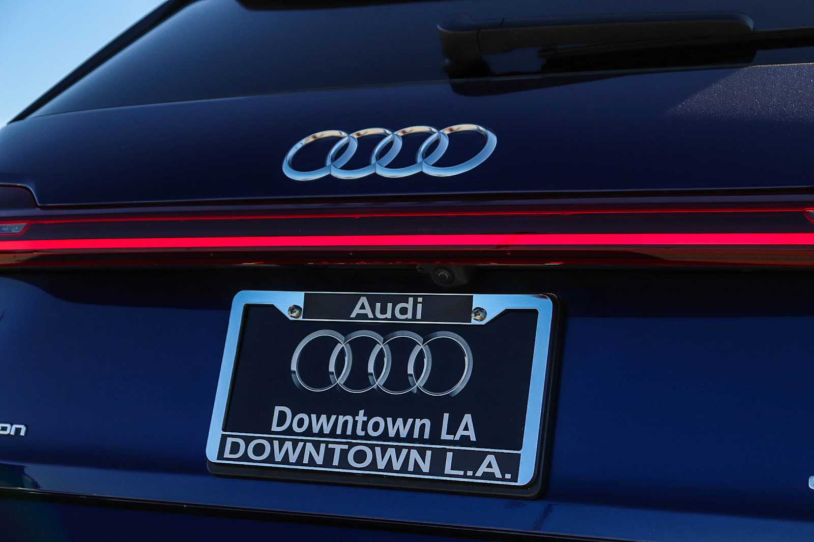 Thumbnail: 2022 Audi e-tron - 11