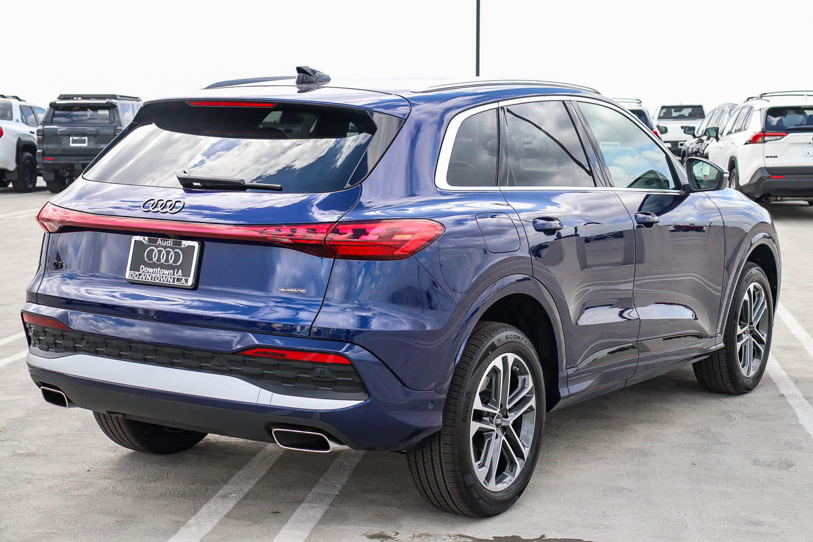 Thumbnail: 2025 Audi Q5 - 7