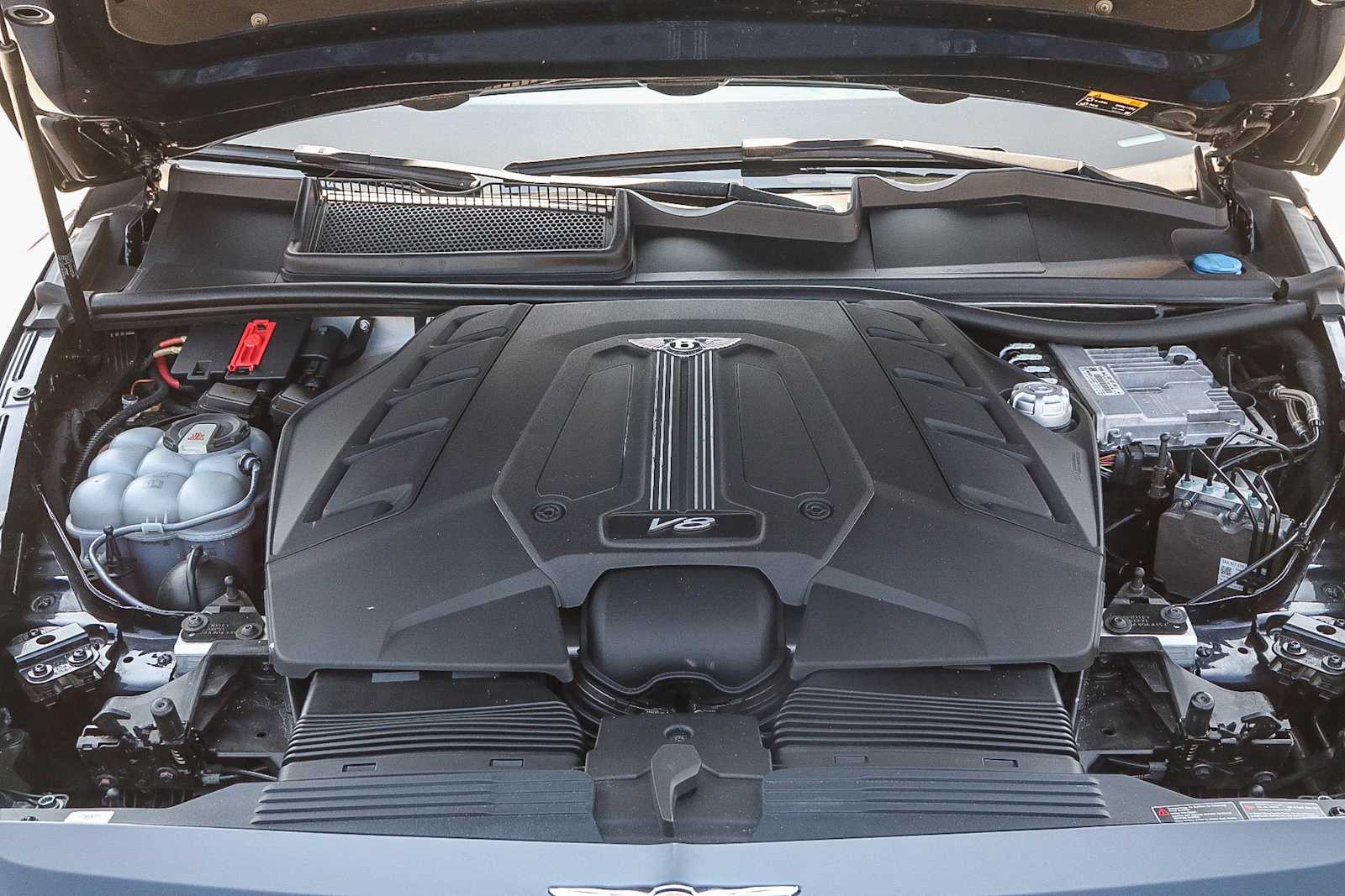 Thumbnail: 2019 Bentley Bentayga - 32