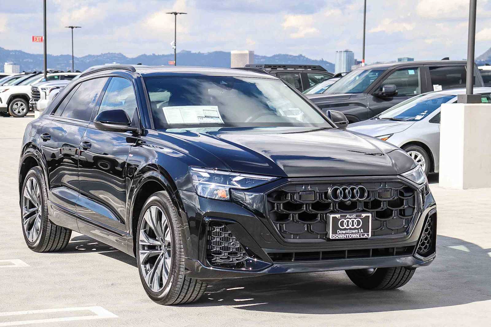 Thumbnail: 2026 Audi Q8 - 3