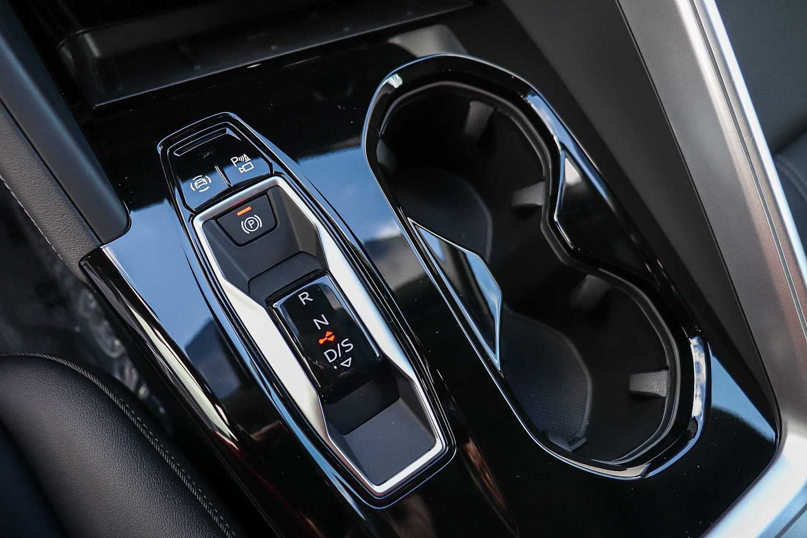 Thumbnail: 2025 Audi Q5 - 24