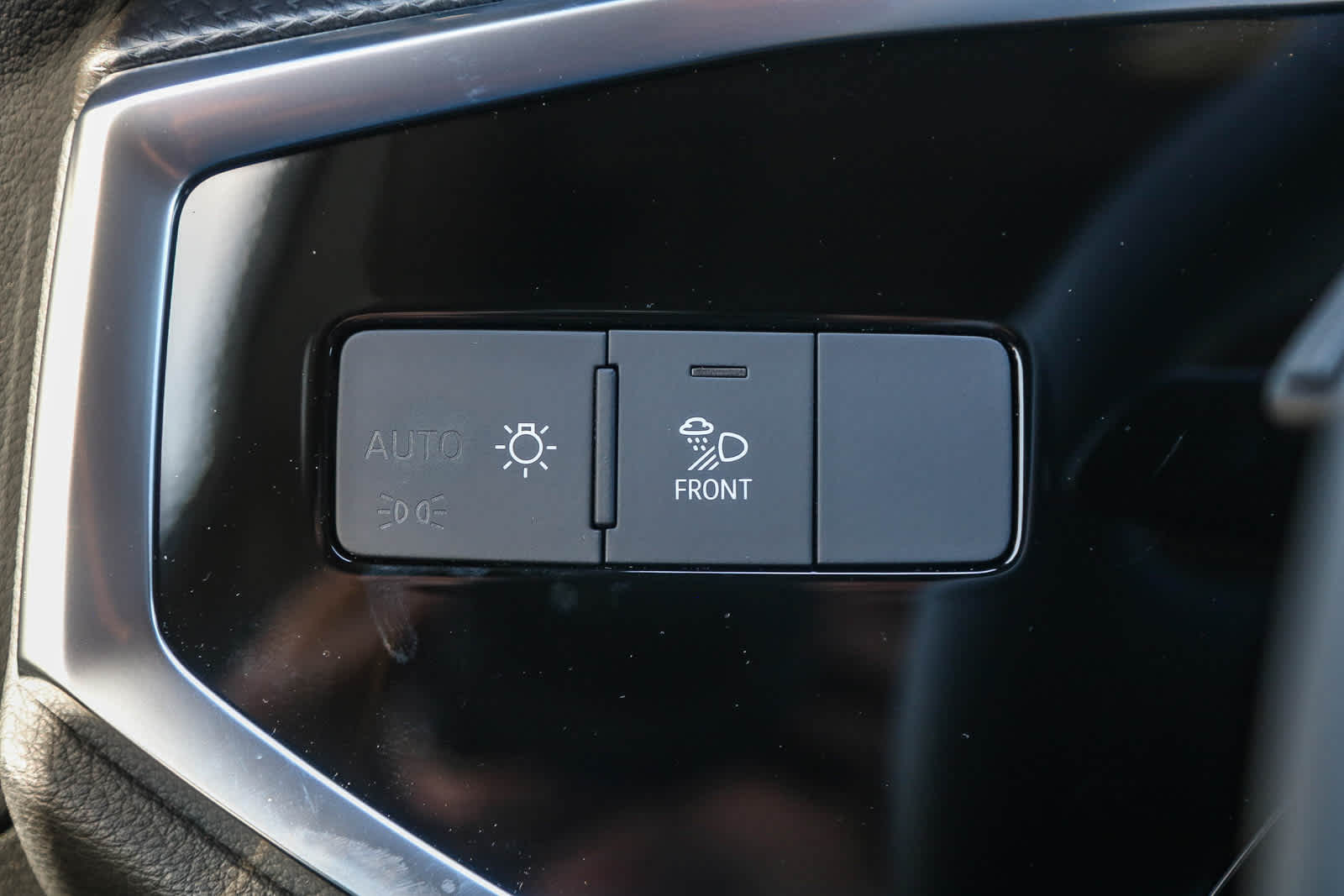 Thumbnail: 2025 Audi Q3 - 37