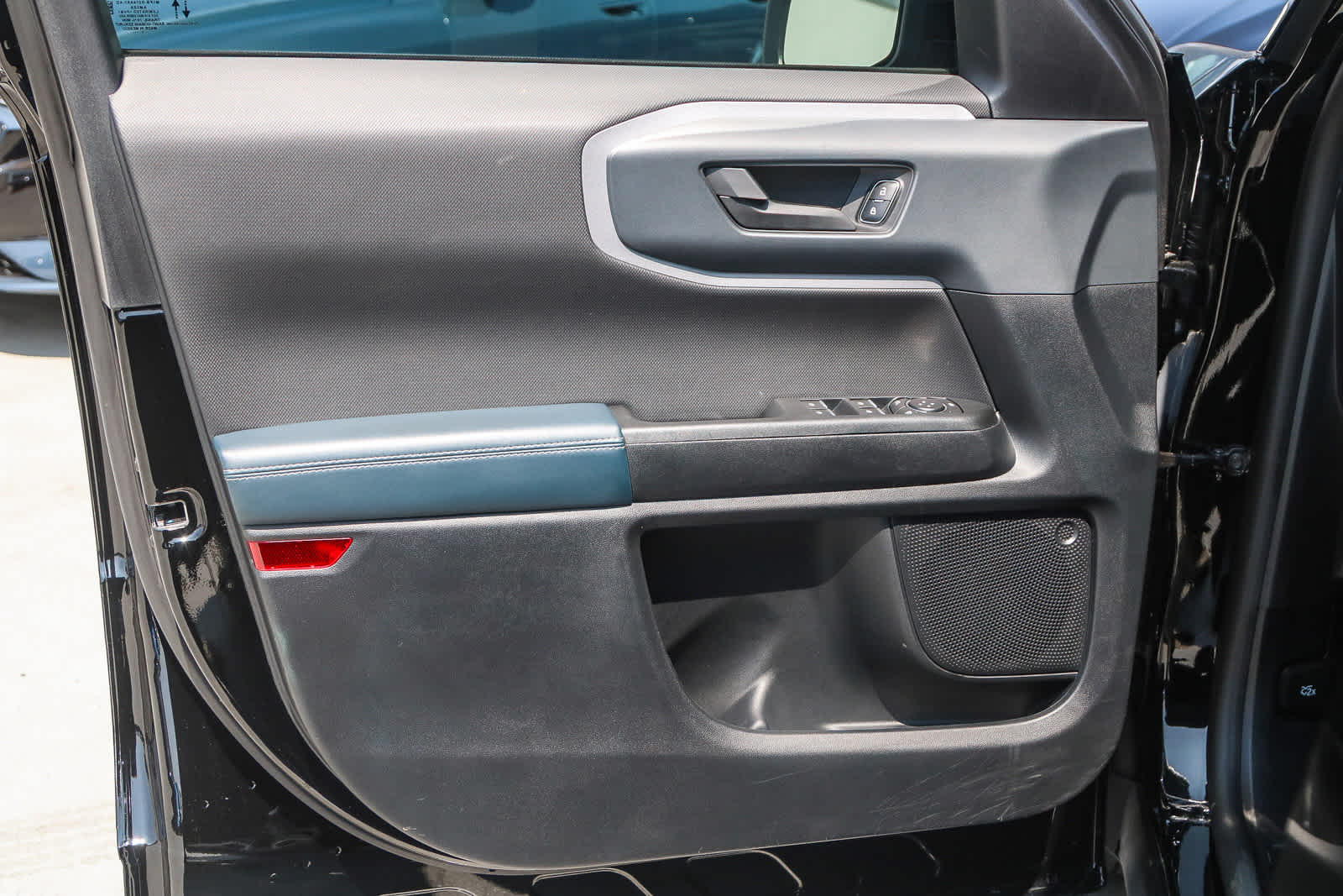 Thumbnail: 2022 Ford Bronco Sport - 33