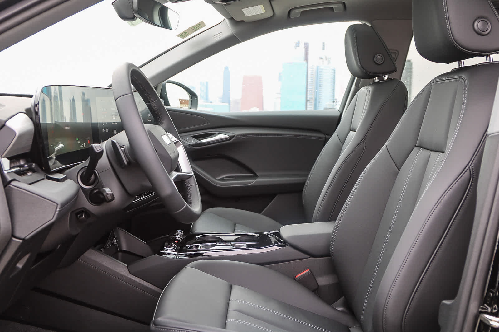 Thumbnail: 2025 Audi Q6 e-tron - 18