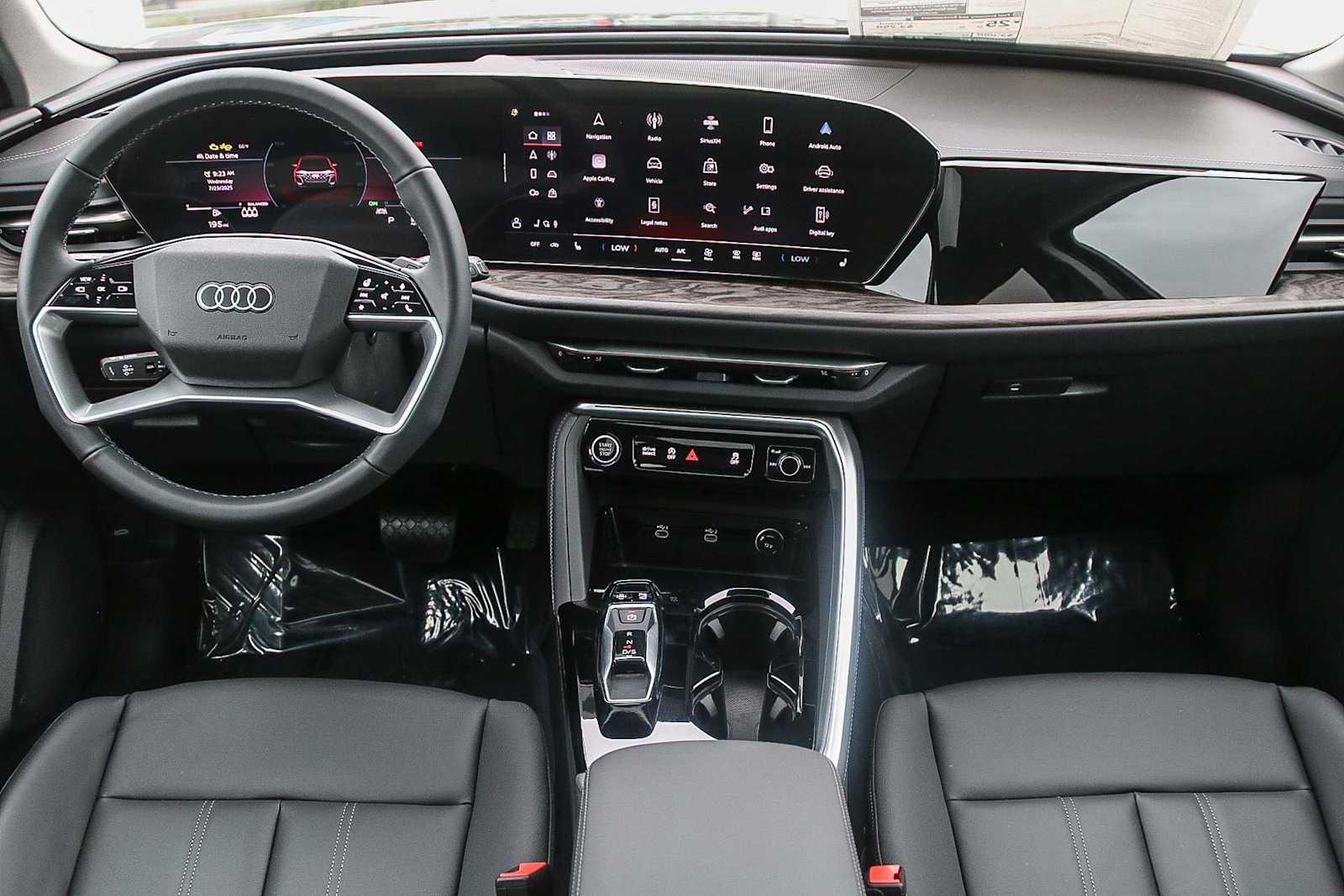 Thumbnail: 2025 Audi Q5 - 12