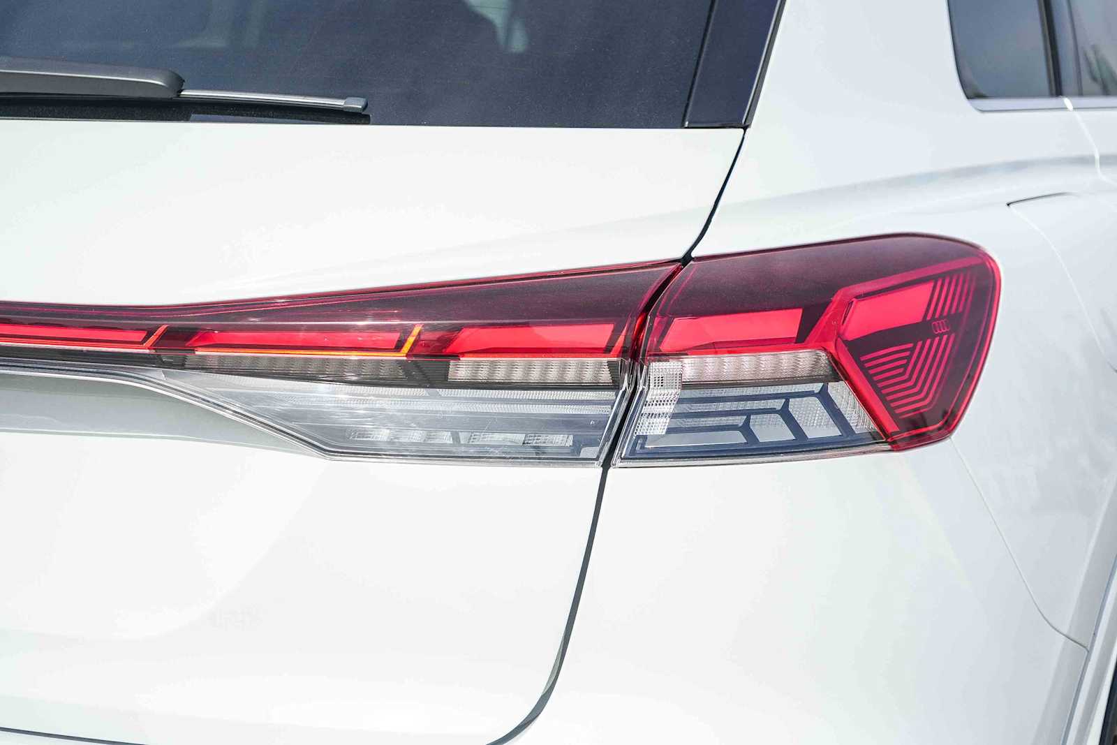 Thumbnail: 2023 Audi Q4 e-tron - 11