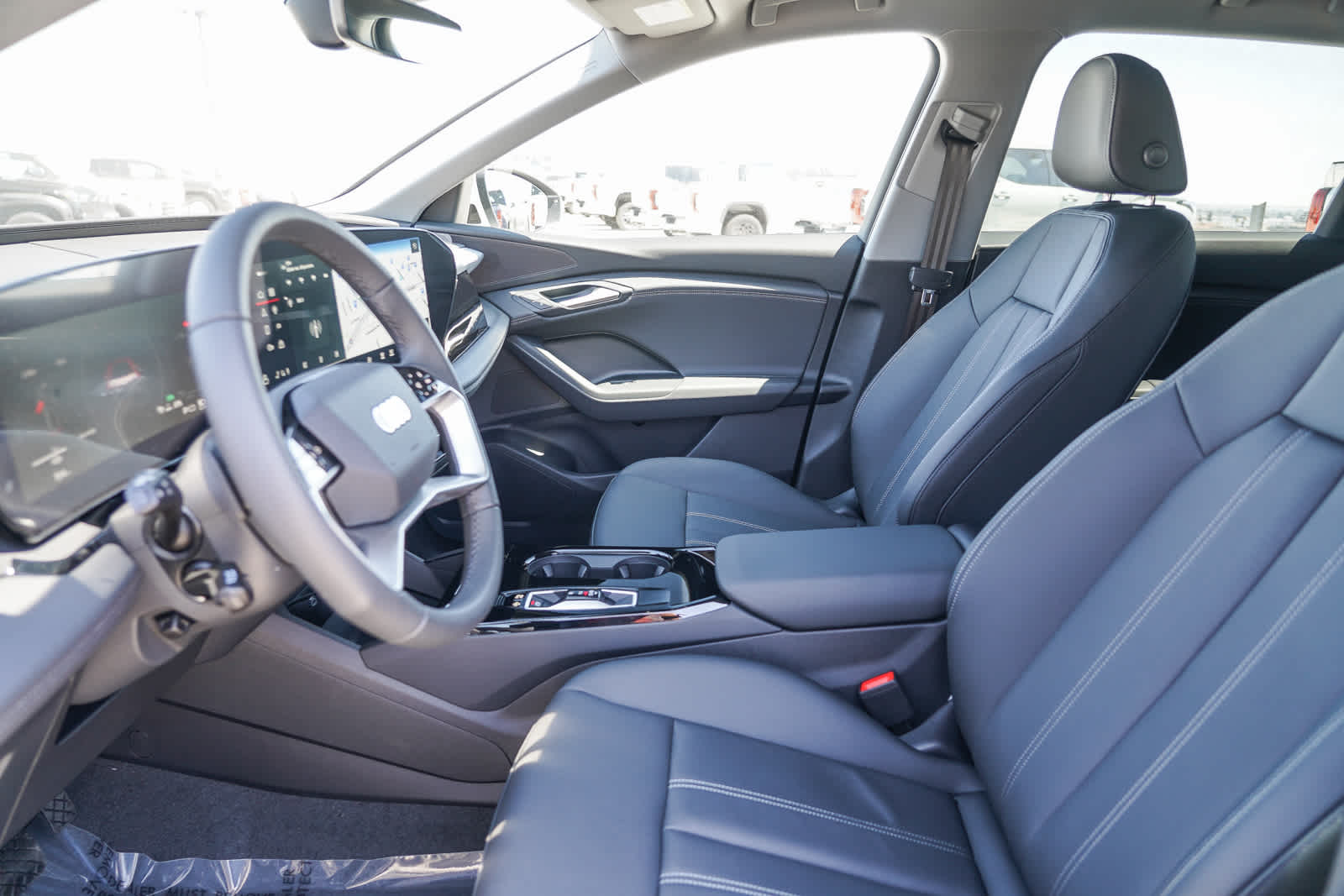 Thumbnail: 2025 Audi Q6 e-tron - 17