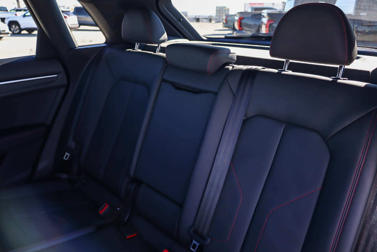 Thumbnail: 2025 Audi Q3 - 25