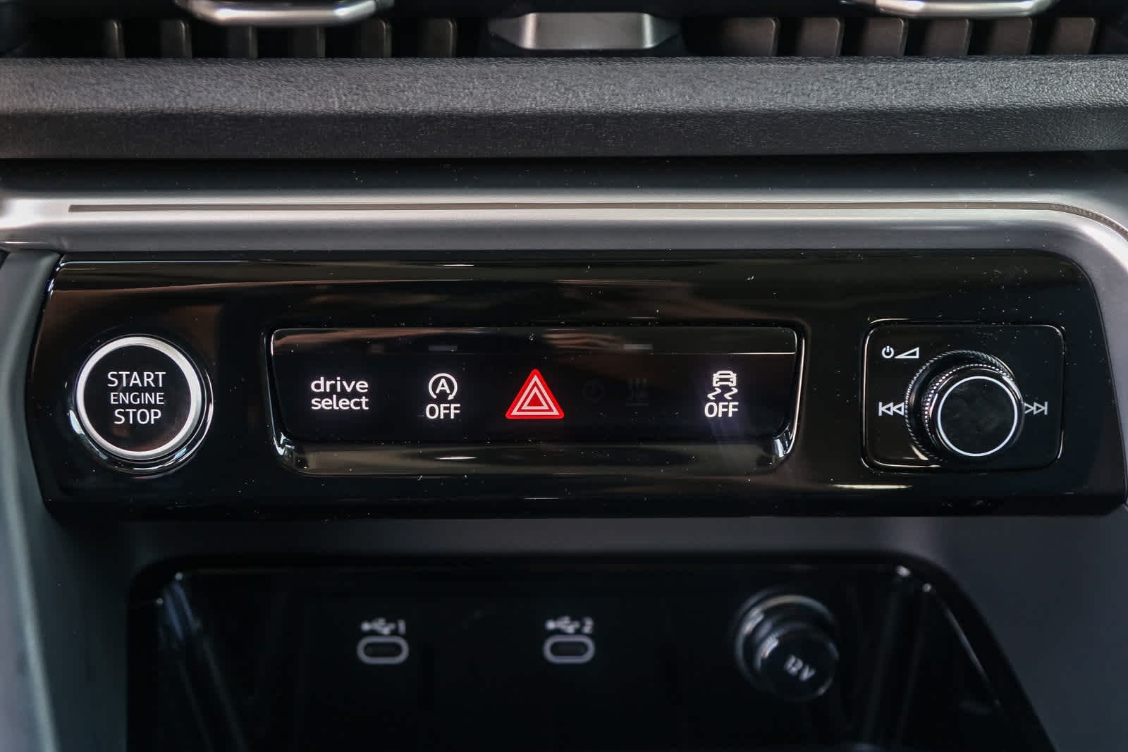 Thumbnail: 2025 Audi Q5 - 28