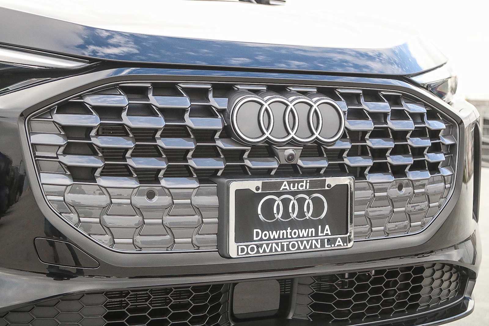 Thumbnail: 2025 Audi Q5 - 5