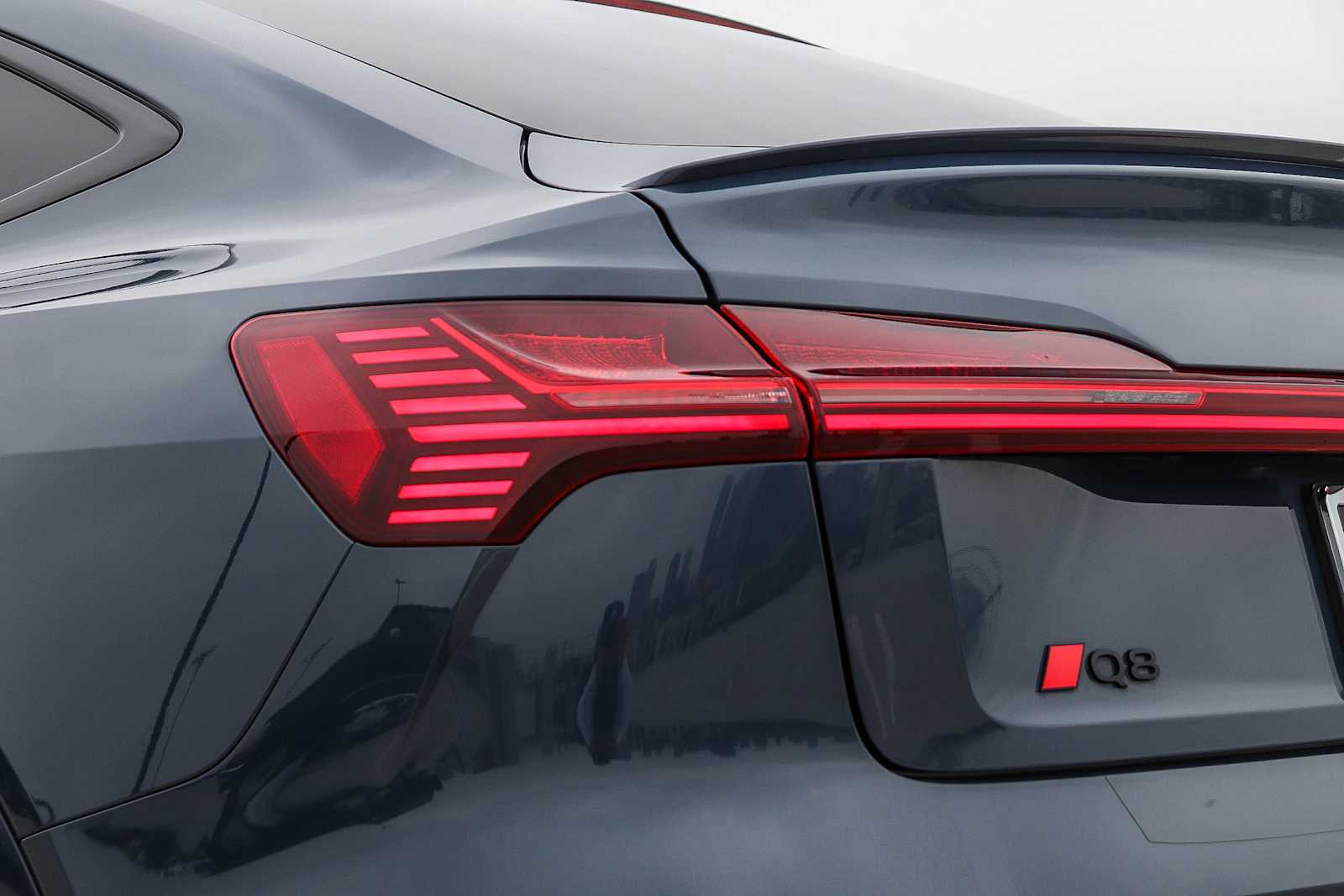 Thumbnail: 2024 Audi Q8 e-tron - 12