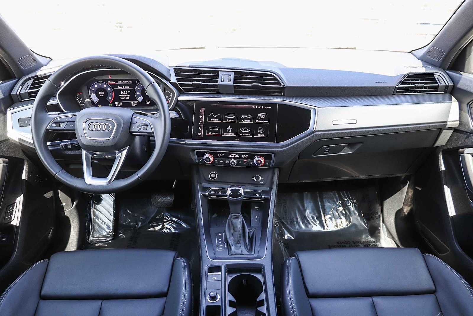 Thumbnail: 2025 Audi Q3 - 16