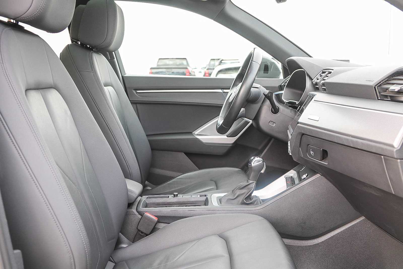 Thumbnail: 2022 Audi Q3 - 17