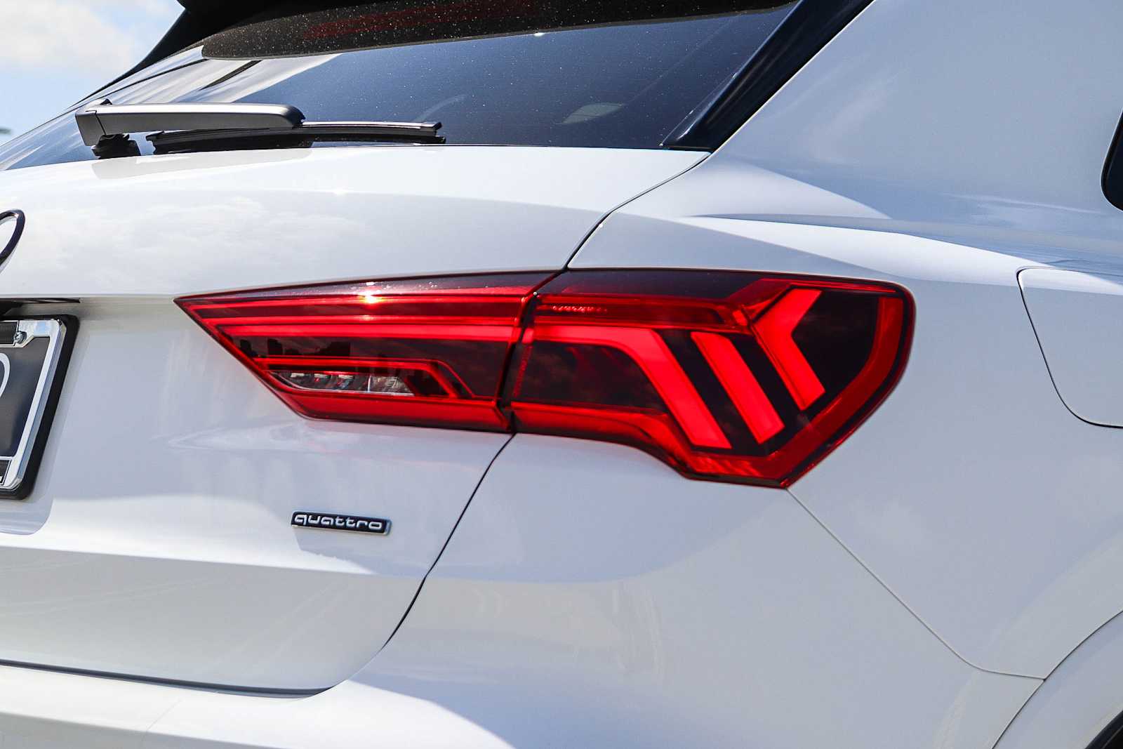Thumbnail: 2025 Audi Q3 - 10