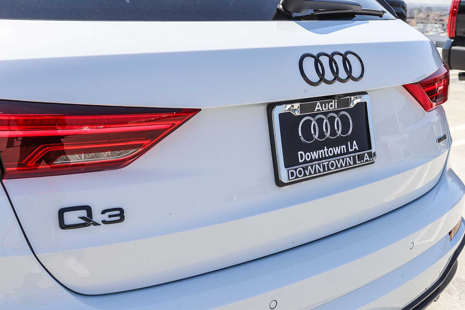 Thumbnail: 2025 Audi Q3 - 8