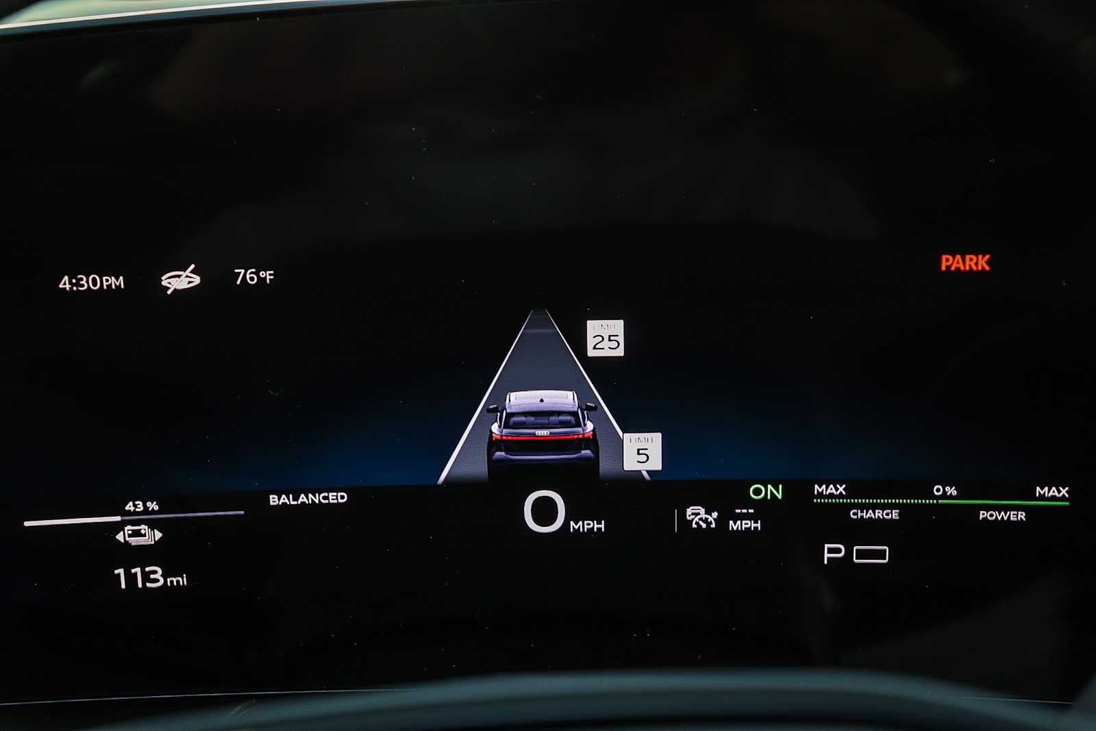 Thumbnail: 2025 Audi Q6 e-tron - 31