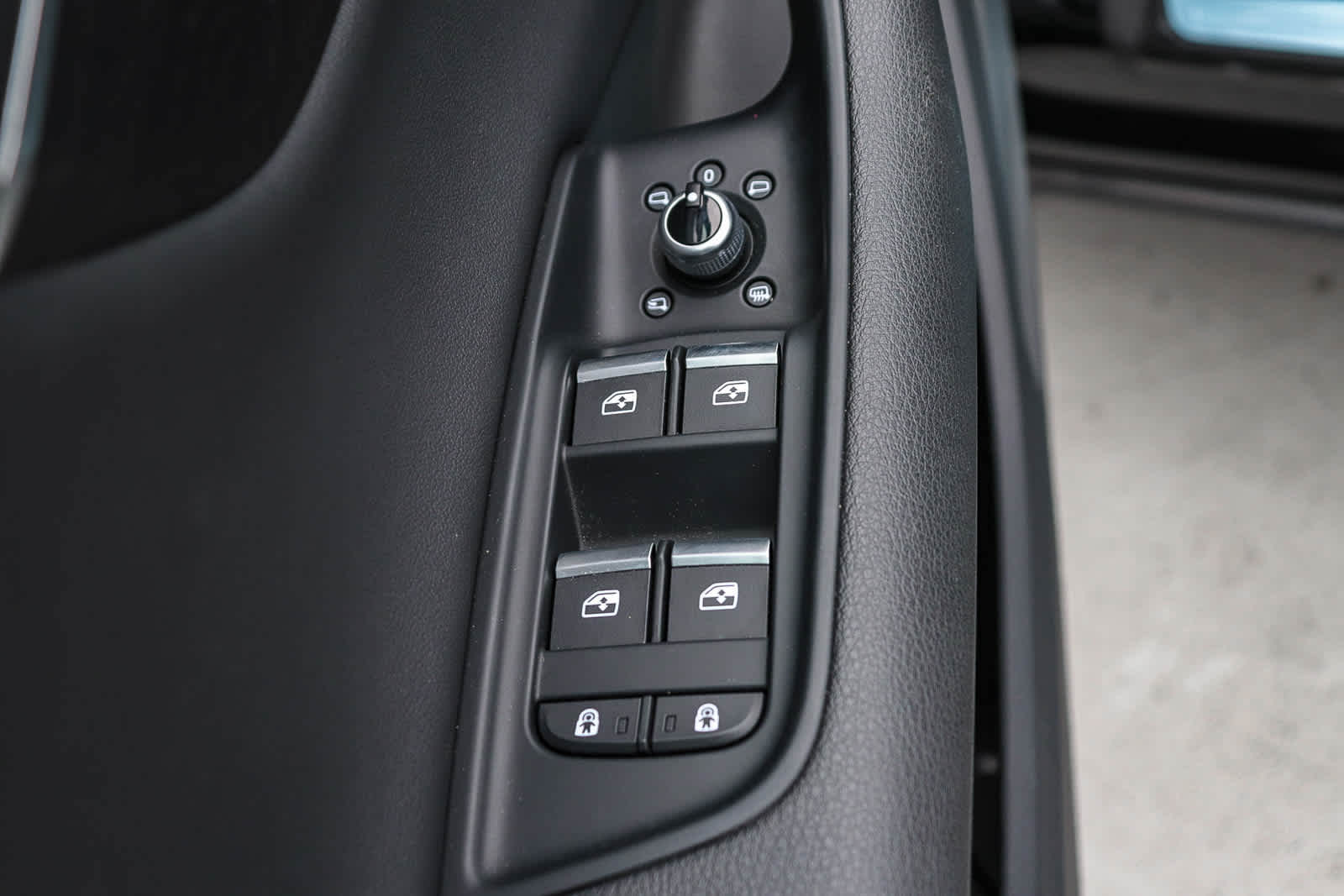 Thumbnail: 2023 Audi Q7 - 28