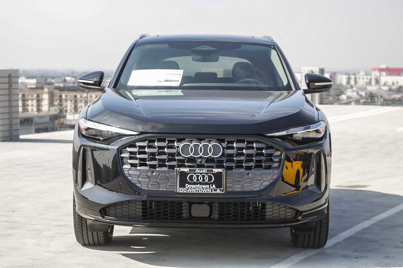 Thumbnail: 2025 Audi Q5 - 2