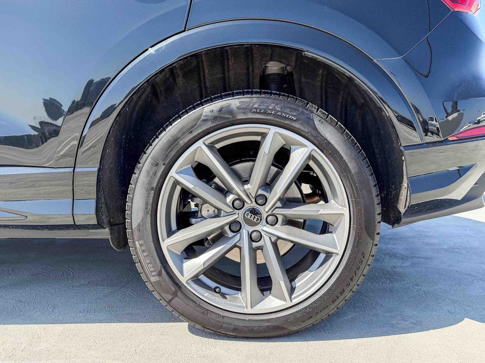 Thumbnail: 2025 Audi Q3 - 13