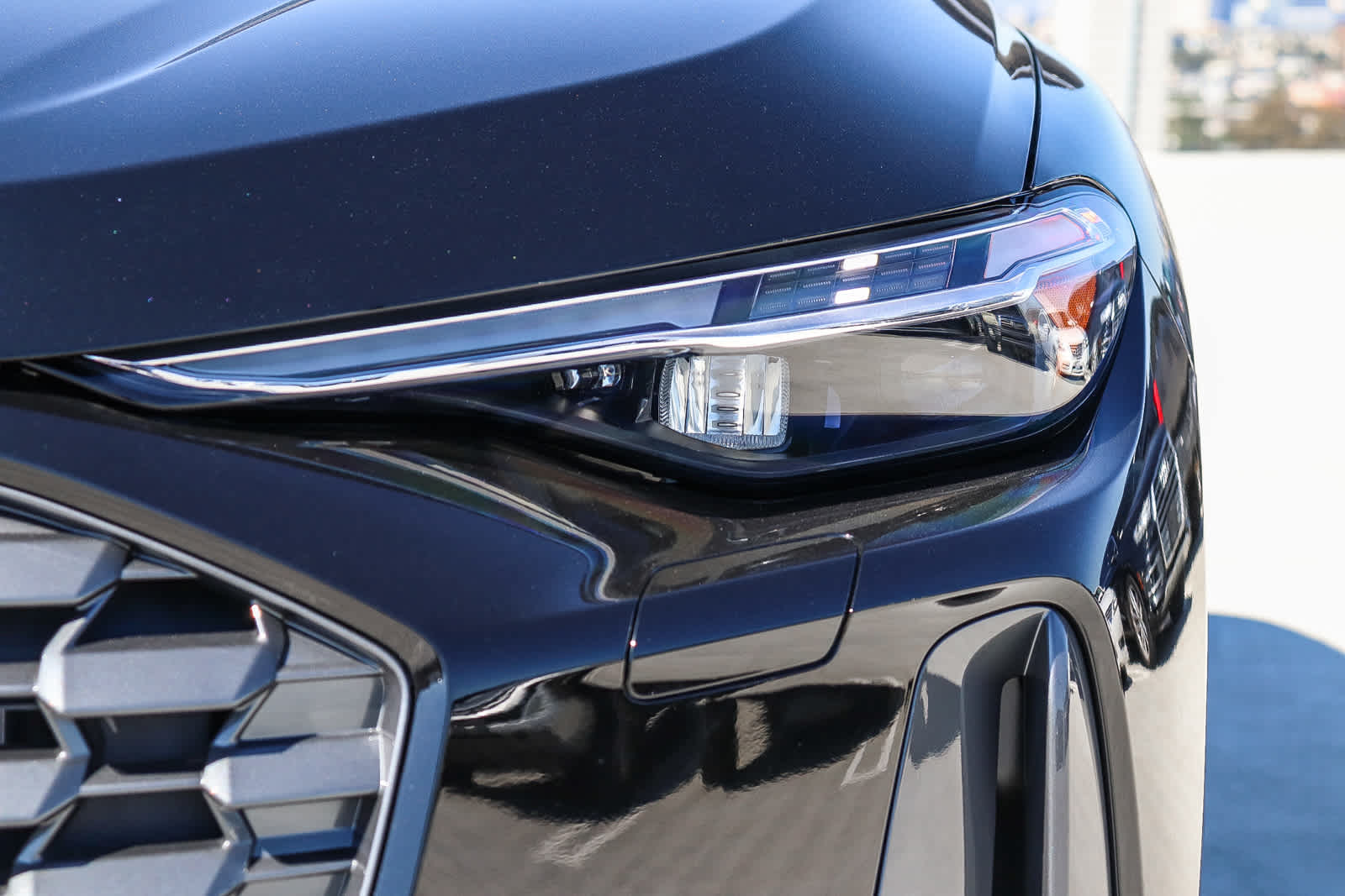 Thumbnail: 2025 Audi Q5 - 4