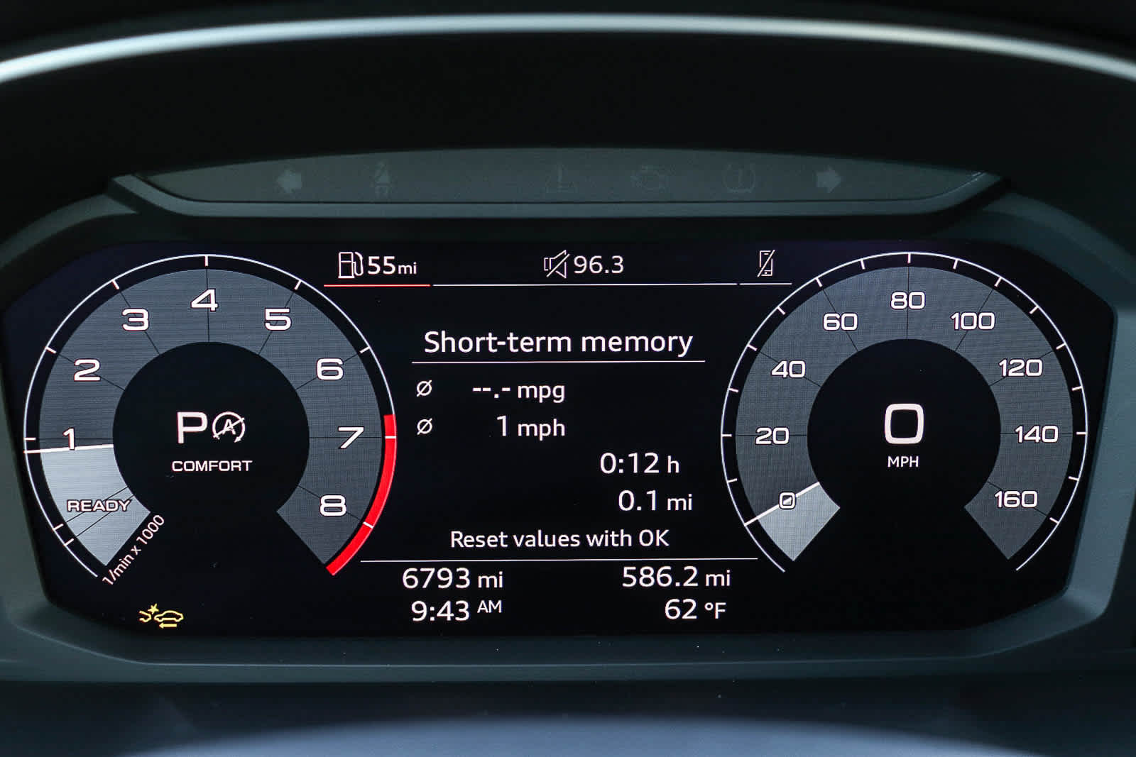 Thumbnail: 2025 Audi Q3 - 33