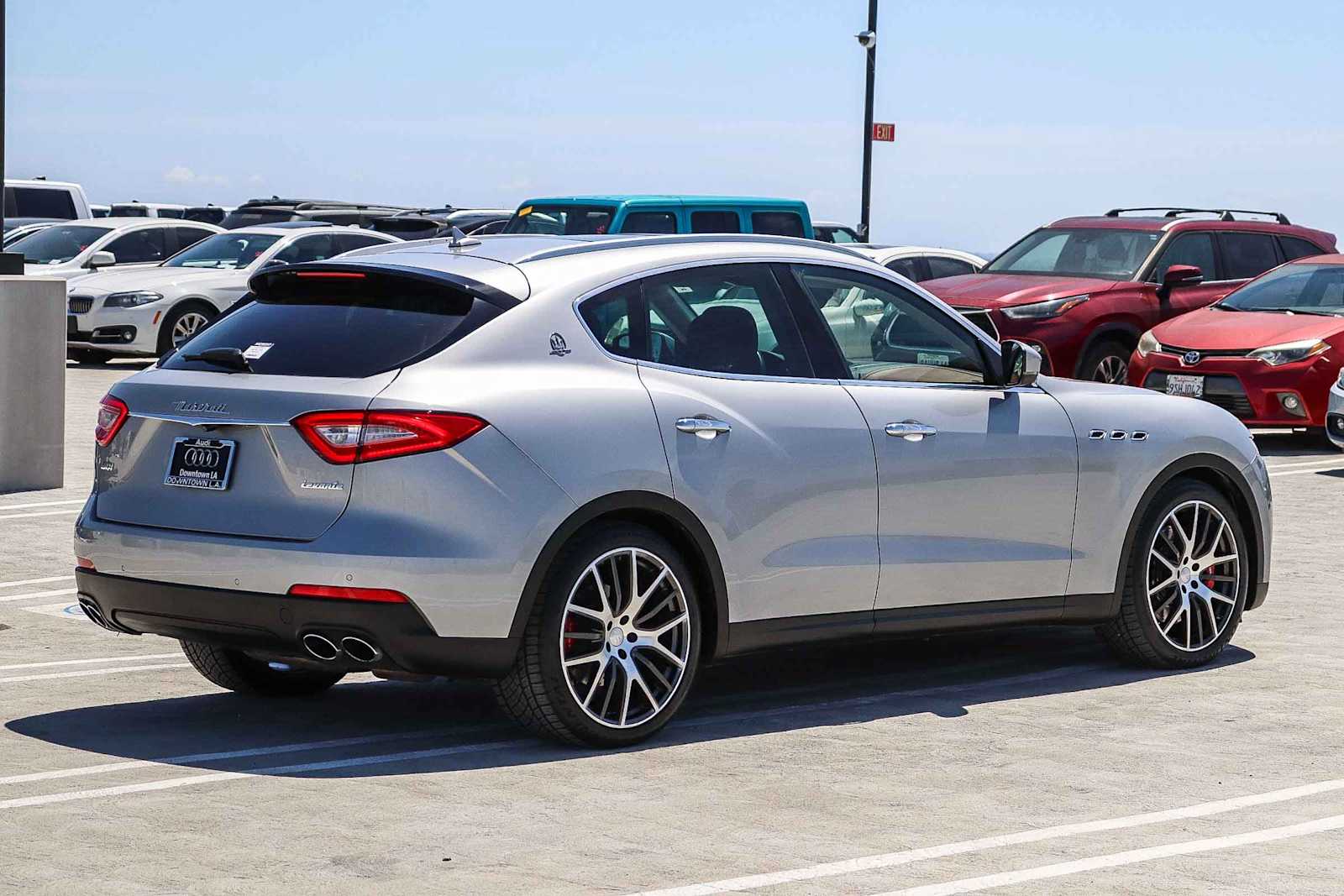 Thumbnail: 2017 Maserati Levante - 4