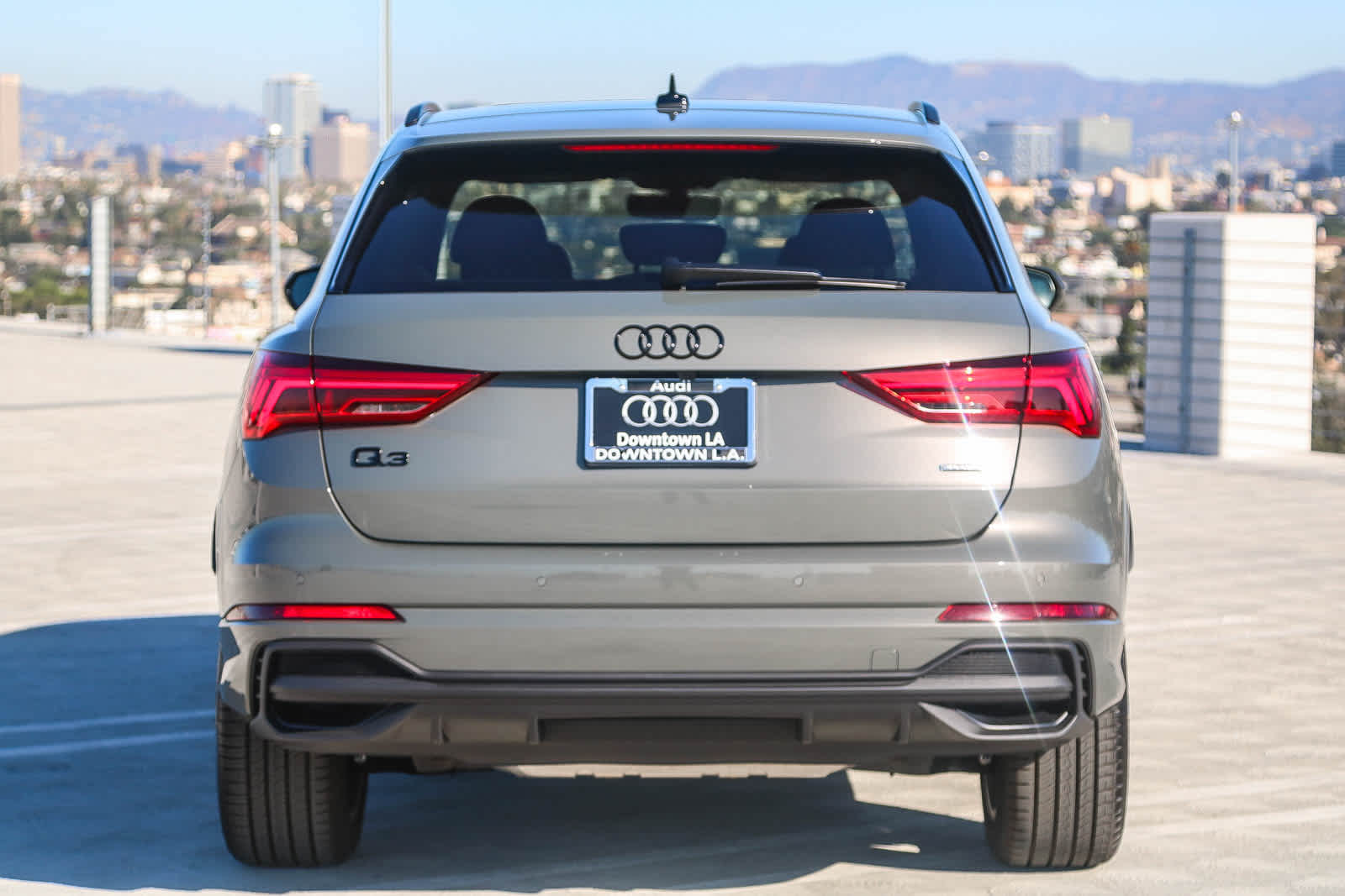 Thumbnail: 2025 Audi Q3 - 9