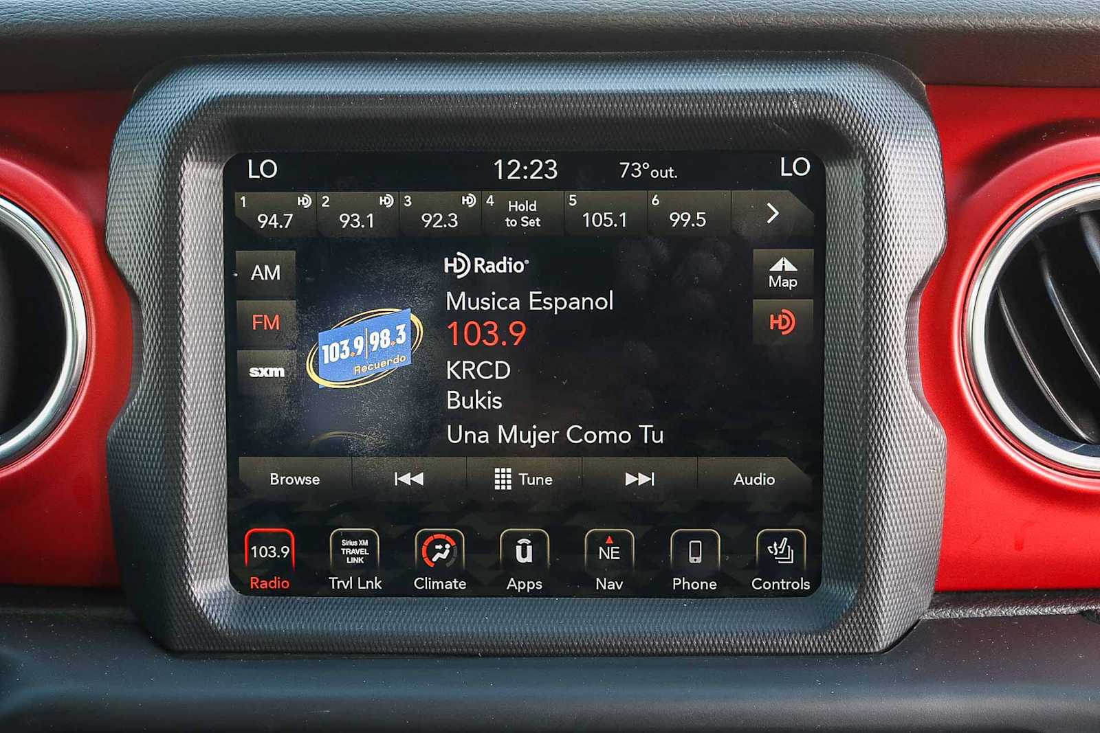 Thumbnail: 2018 Jeep Wrangler - 26