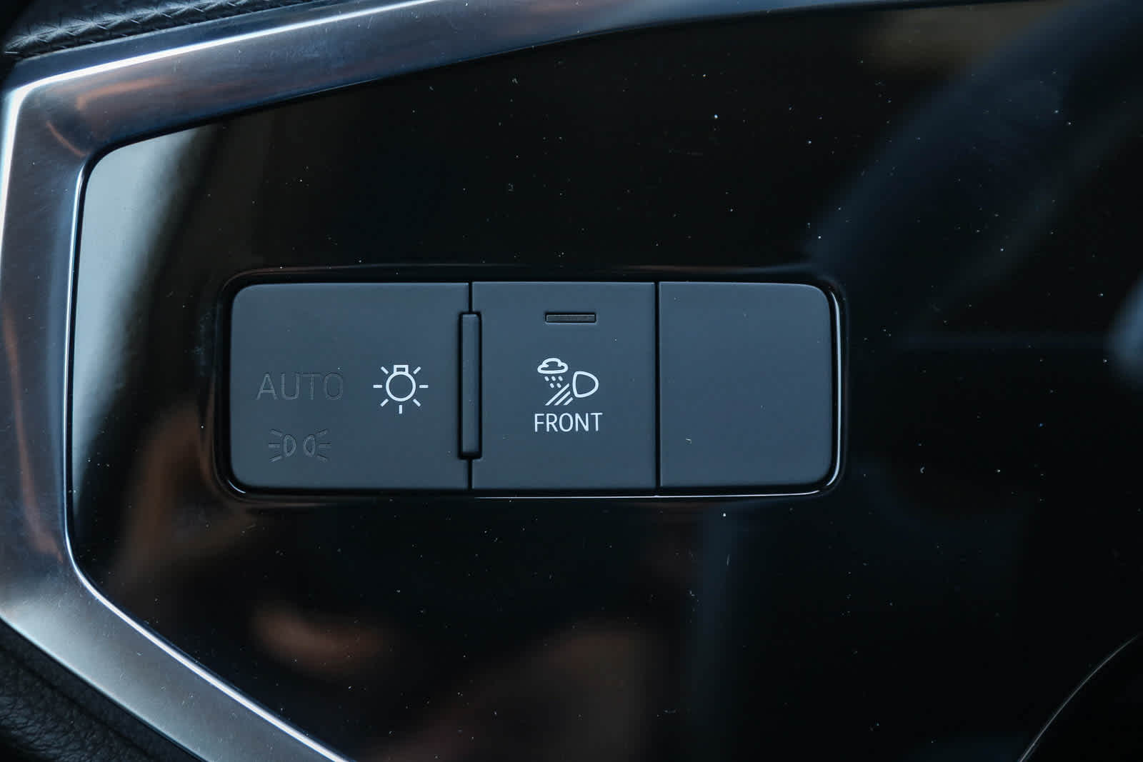 Thumbnail: 2025 Audi Q3 - 36