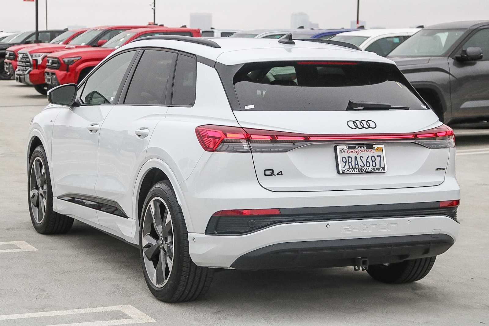 2024 Audi Q4 e-tron Prestige 8