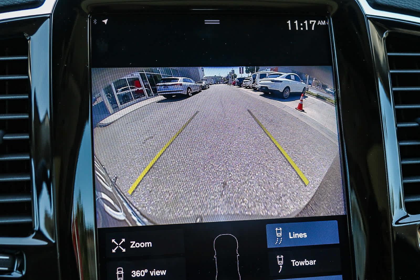 Thumbnail: 2022 Volvo XC90 - 25