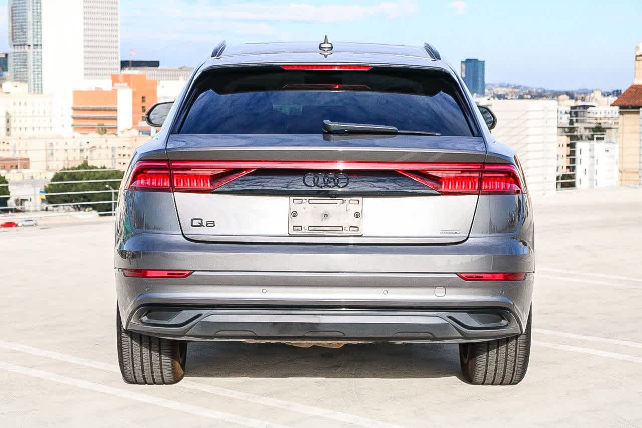 Thumbnail: 2022 Audi Q8 - 8