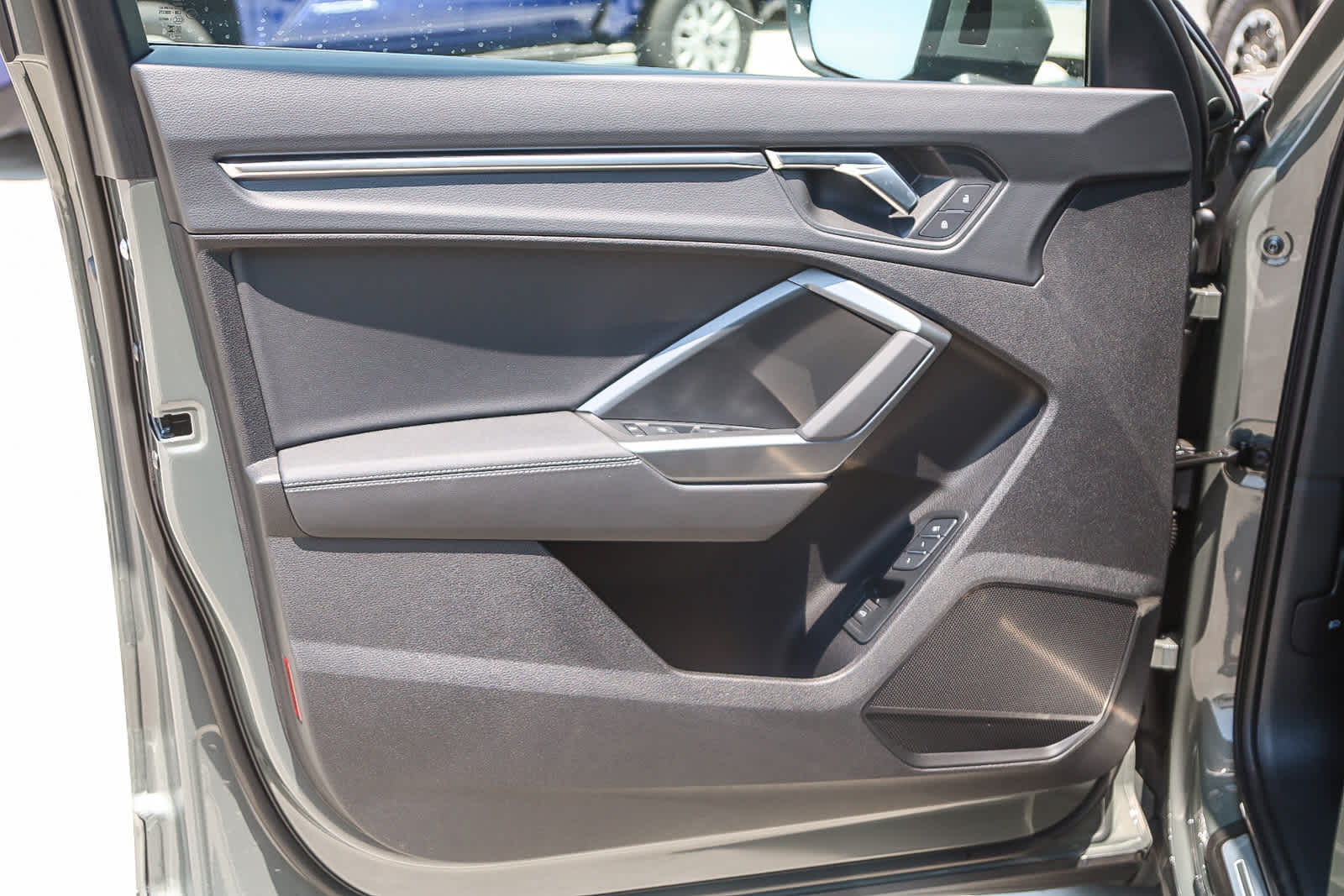 Thumbnail: 2025 Audi Q3 - 21