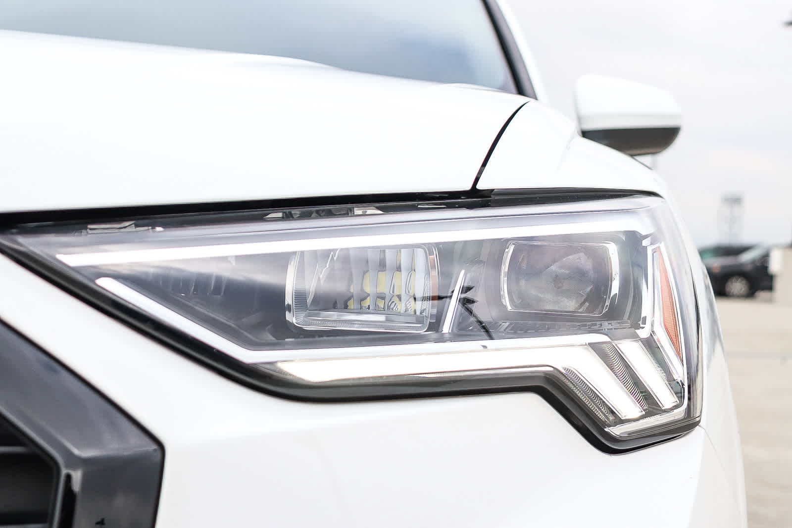 Thumbnail: 2023 Audi Q3 - 7