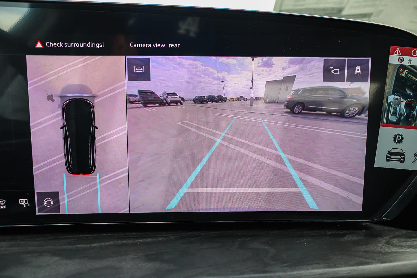 Thumbnail: 2025 Audi Q5 - 36