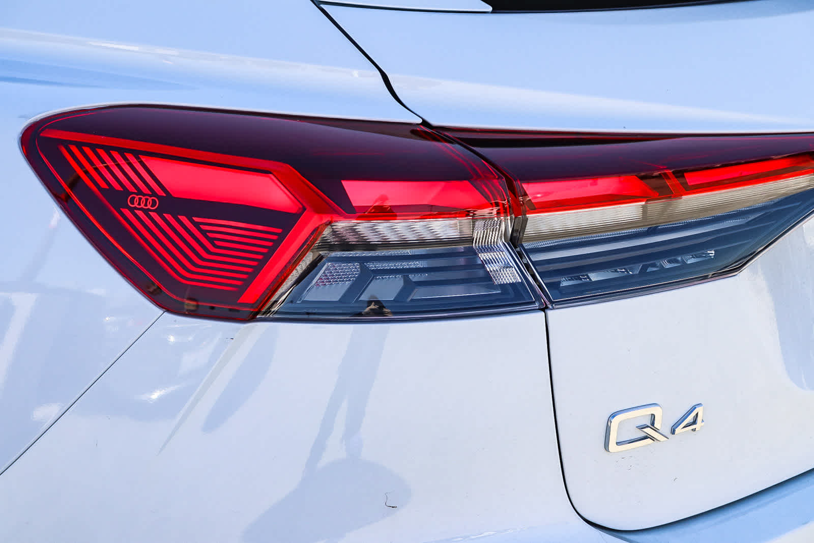 Thumbnail: 2023 Audi Q4 e-tron - 11