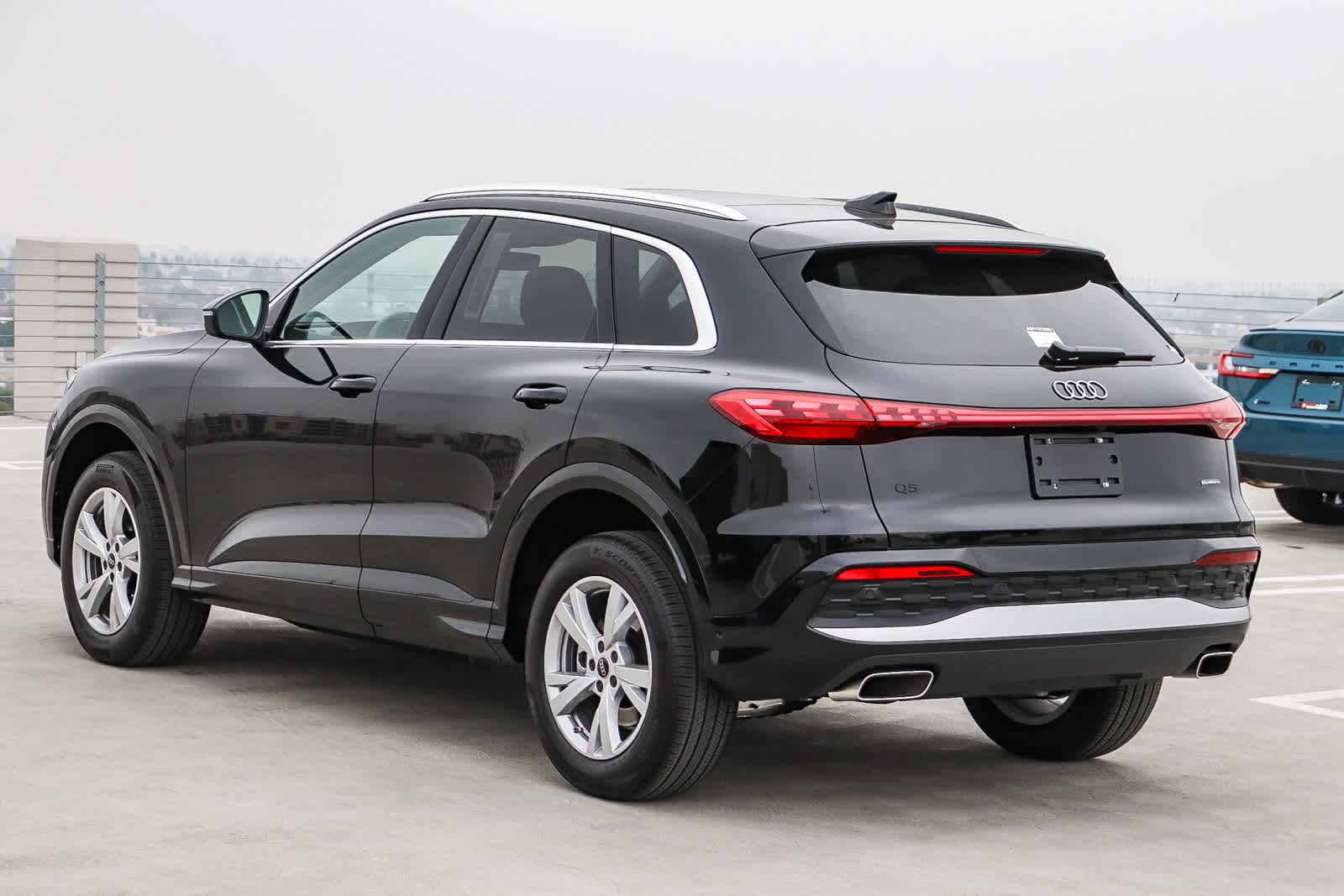 Thumbnail: 2025 Audi Q5 - 6