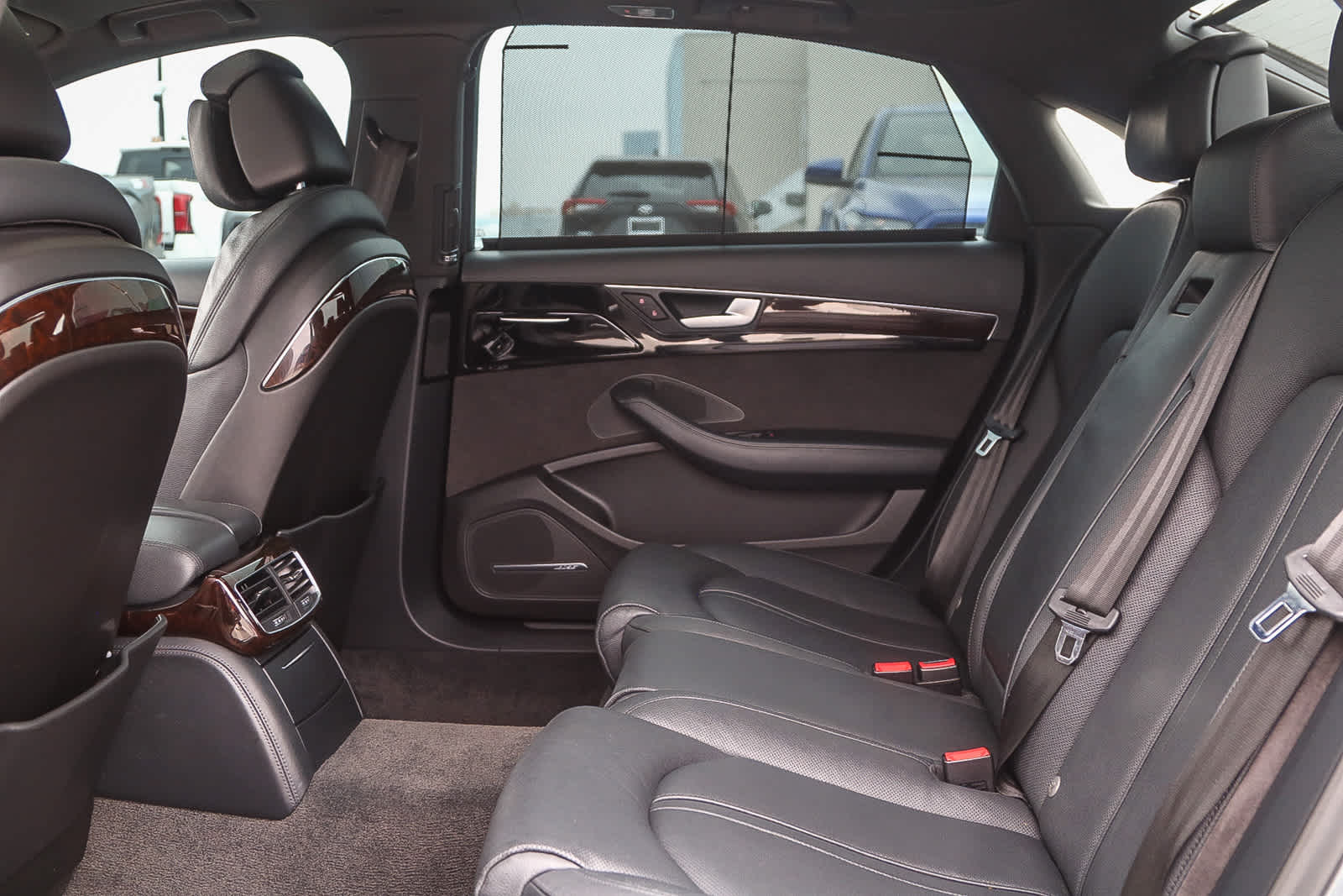 Thumbnail: 2017 Audi A8 - 19