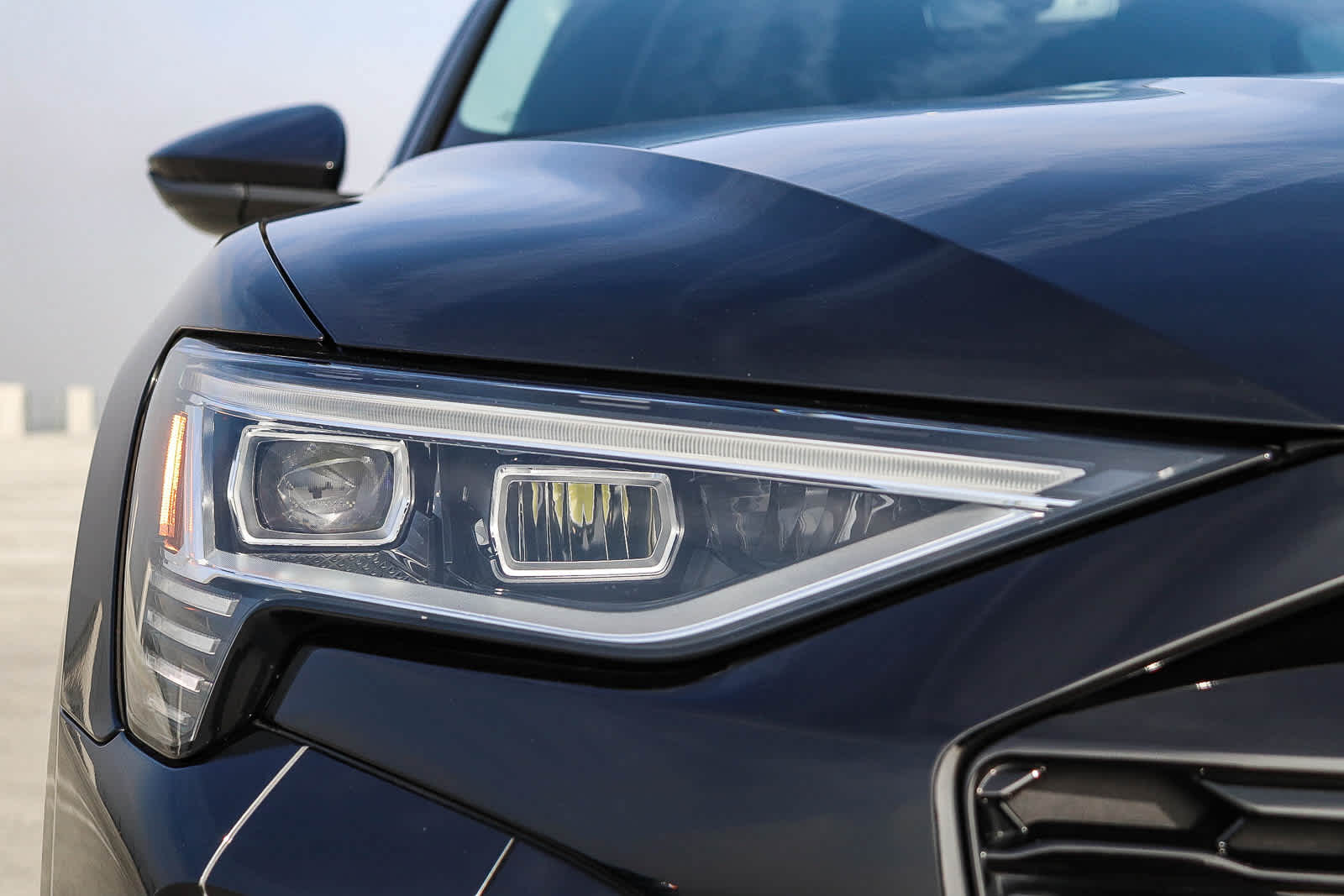 Thumbnail: 2024 Audi Q8 e-tron - 9