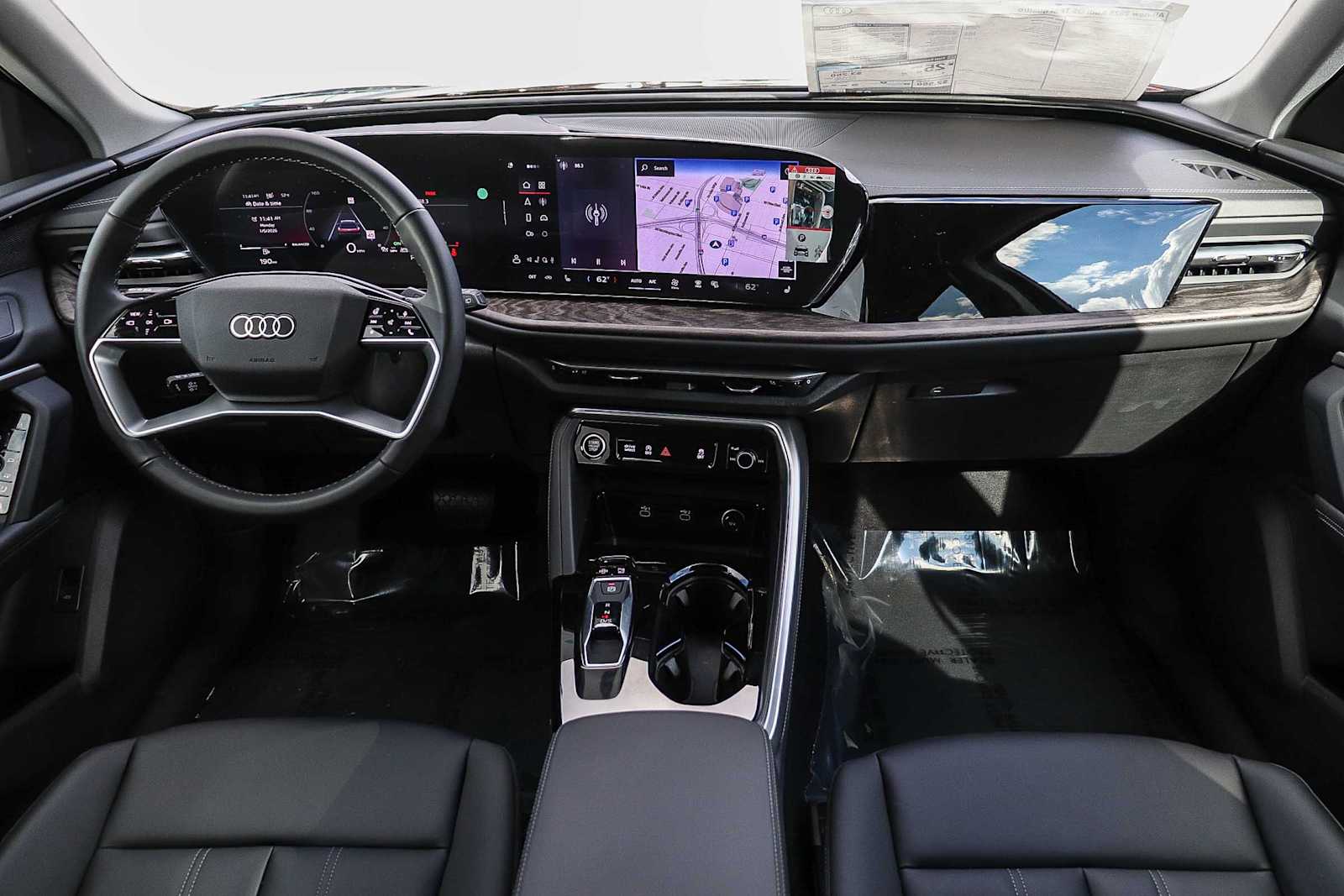 Thumbnail: 2025 Audi Q5 - 16