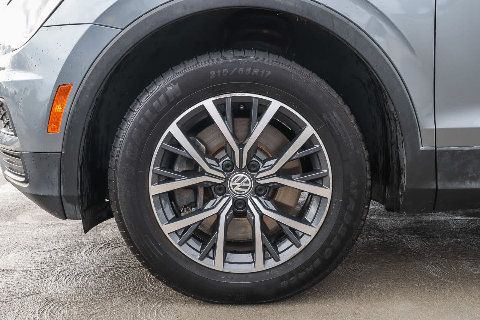 Thumbnail: 2020 Volkswagen Tiguan - 14