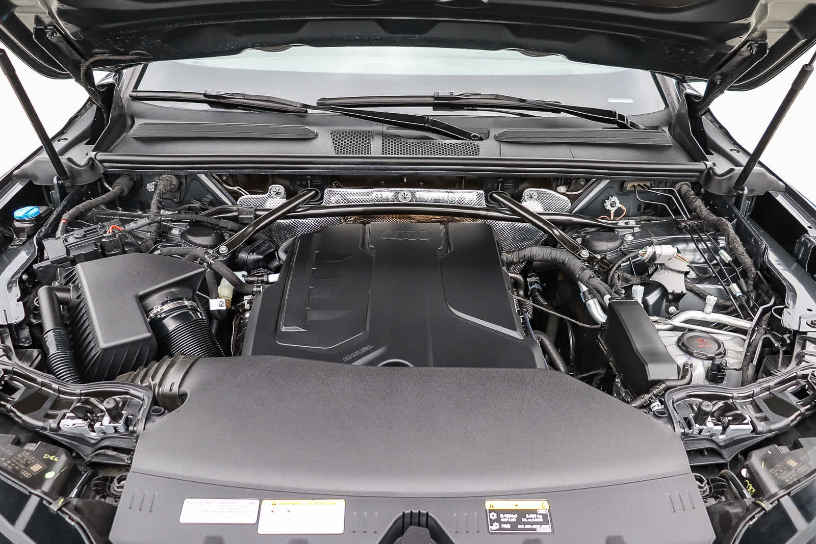 Thumbnail: 2025 Audi Q5 - 37