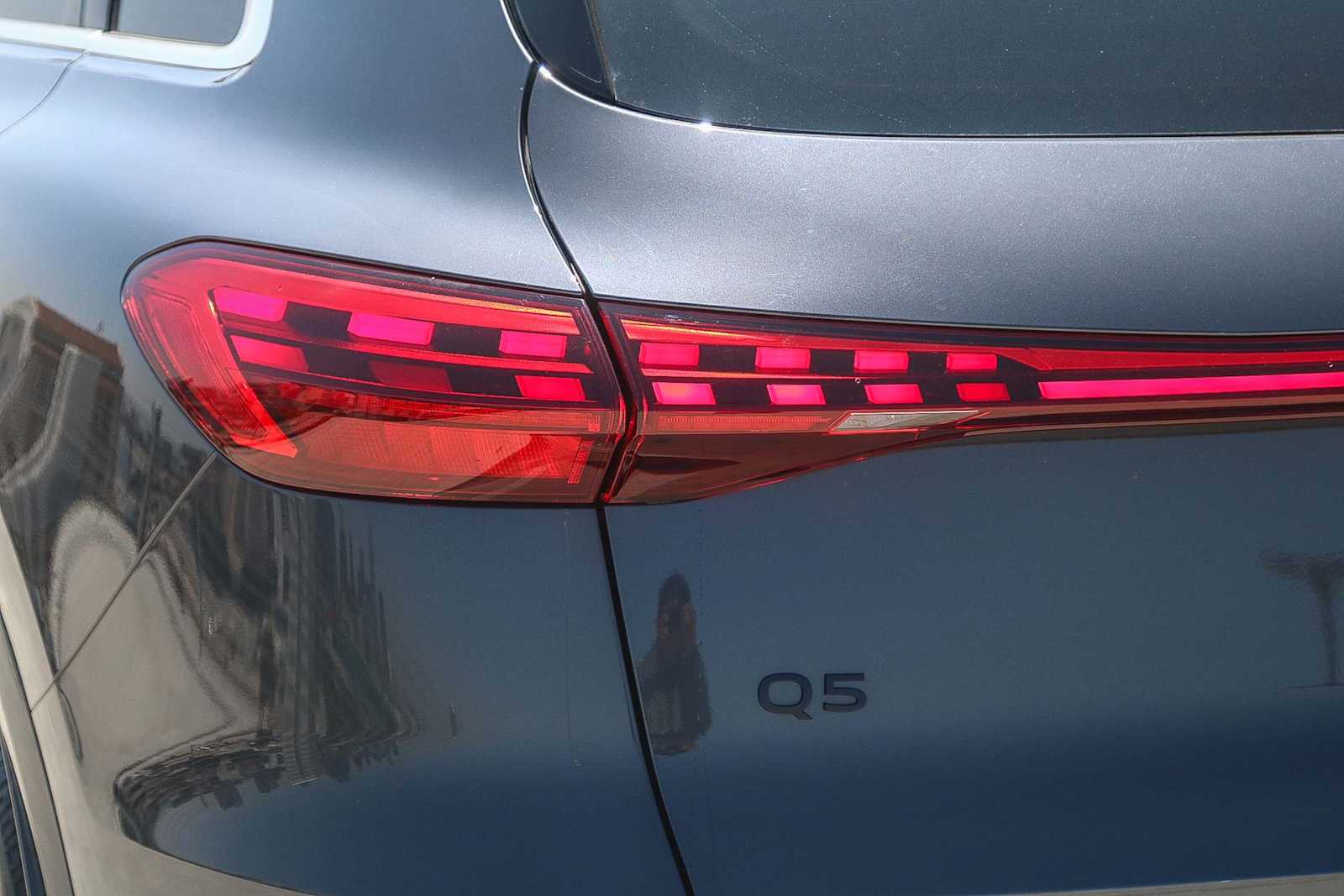 Thumbnail: 2025 Audi Q5 - 9