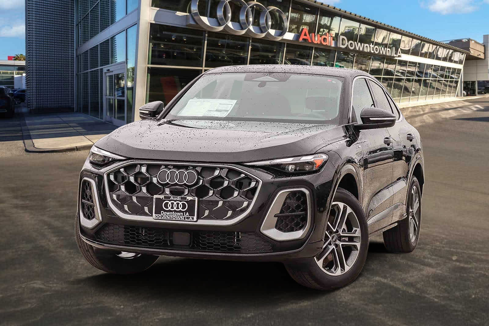 Thumbnail: 2026 Audi Q5 - 1