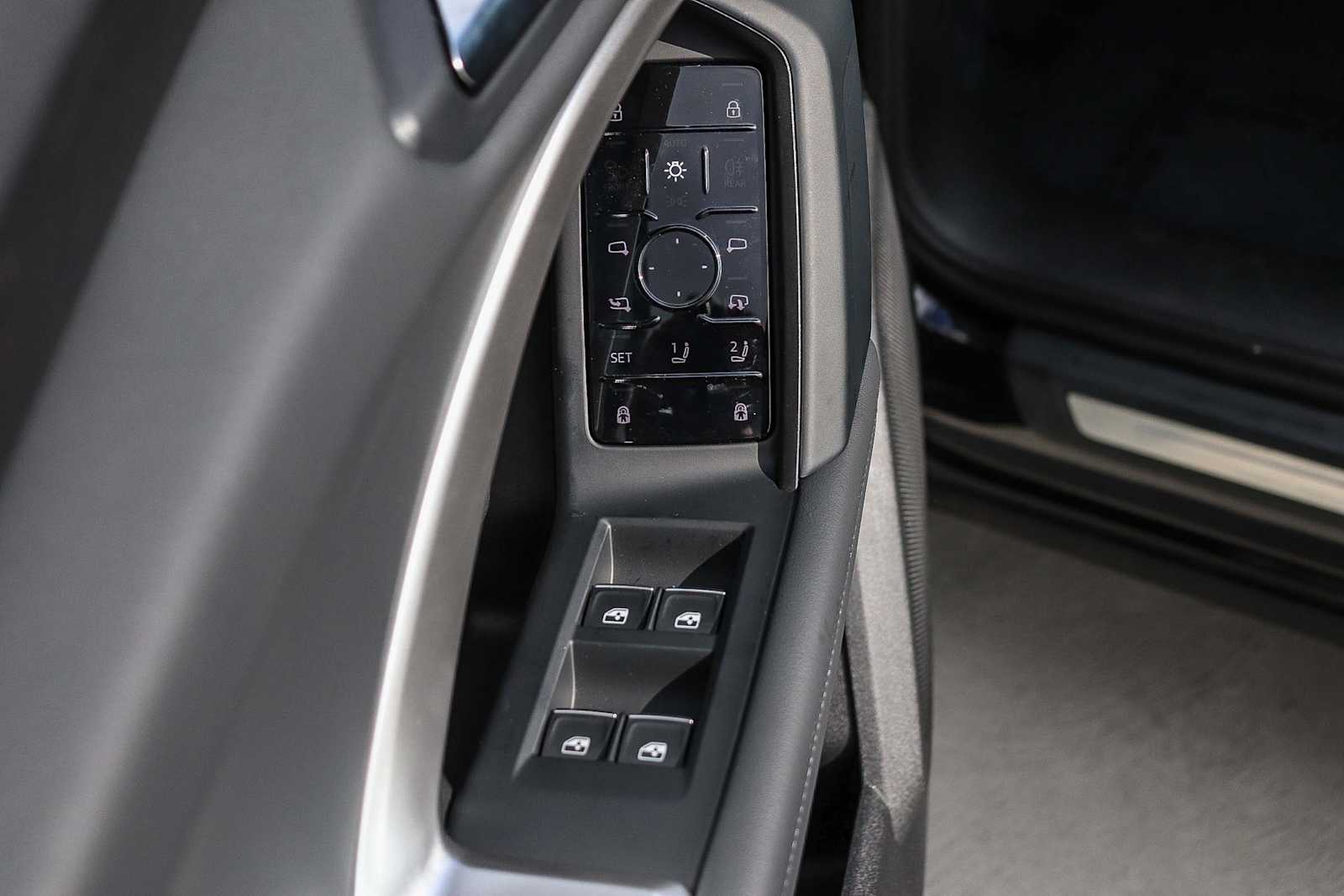 Thumbnail: 2025 Audi Q5 - 26