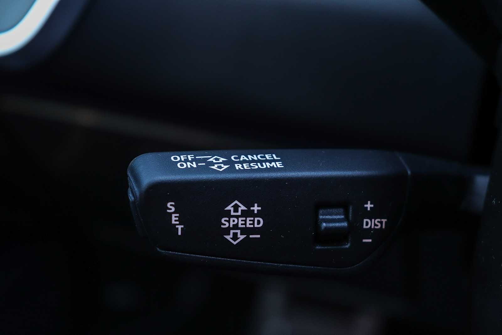 Thumbnail: 2023 Audi RS 7 - 32