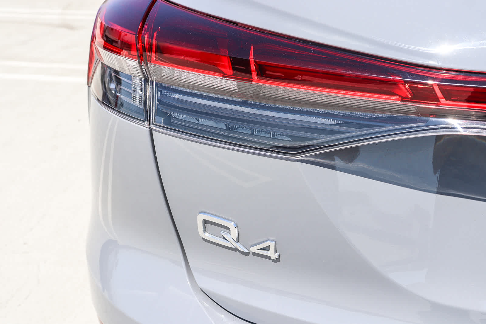 Thumbnail: 2023 Audi Q4 e-tron - 7