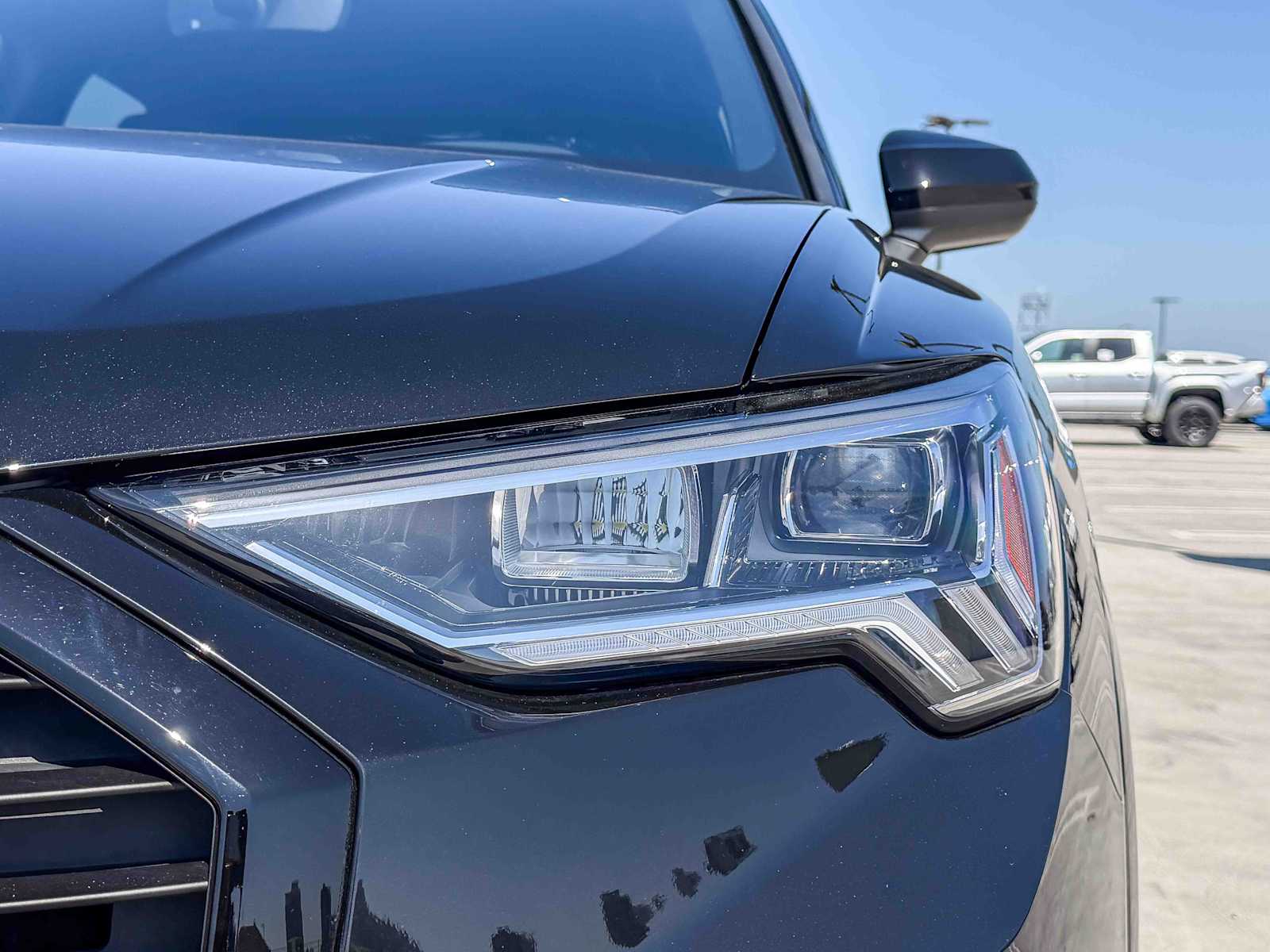 Thumbnail: 2025 Audi Q3 - 7